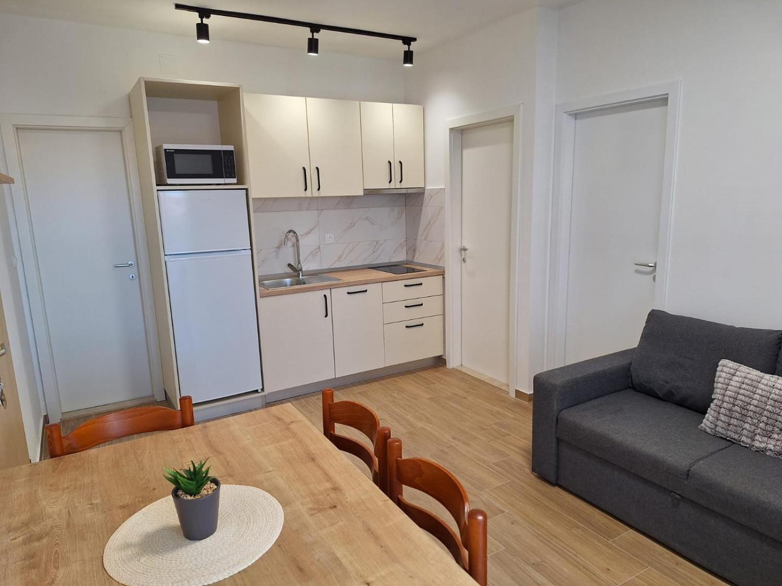 Apartmani Marino Привлака Экстерьер фото