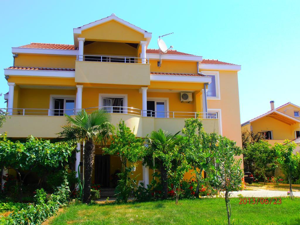 Apartmani Marino Привлака Экстерьер фото