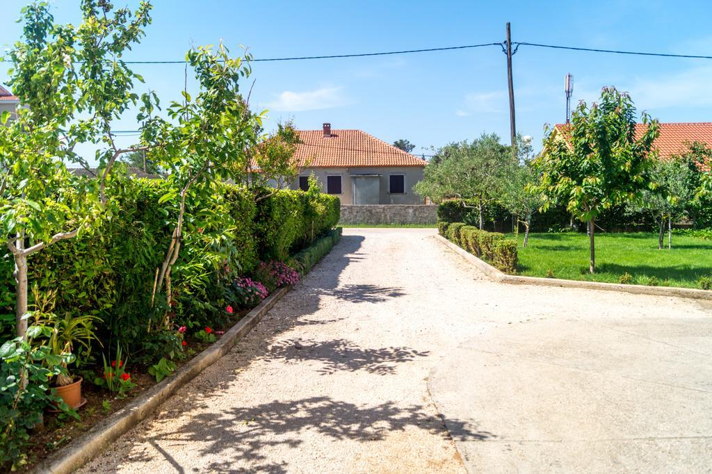 Apartmani Marino Привлака Экстерьер фото