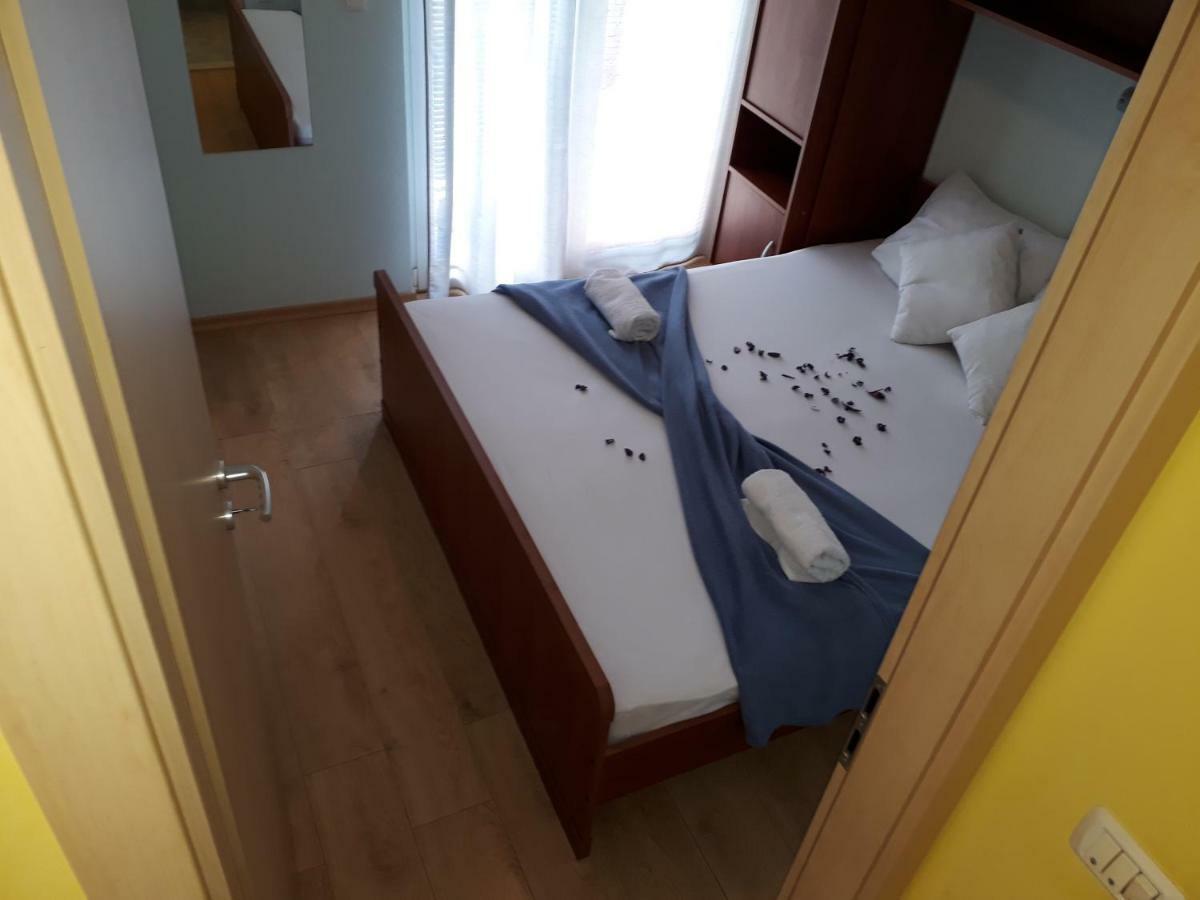 Apartmani Marino Привлака Экстерьер фото