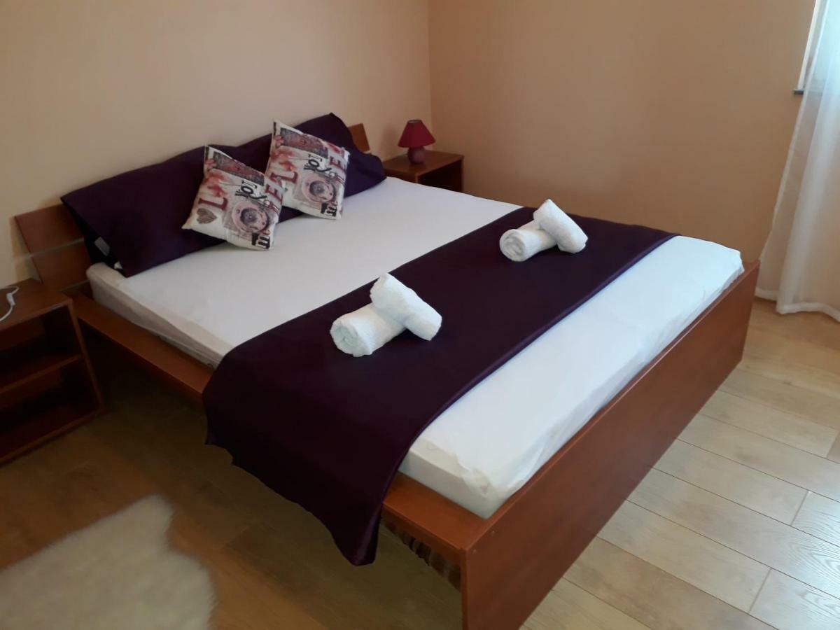 Apartmani Marino Привлака Экстерьер фото