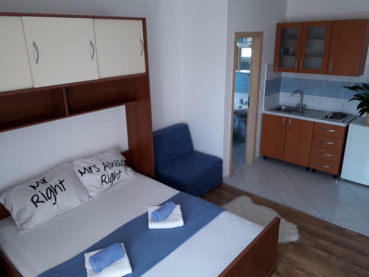 Apartmani Marino Привлака Экстерьер фото