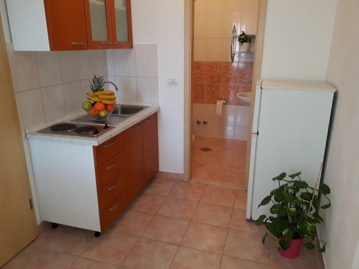 Apartmani Marino Привлака Экстерьер фото