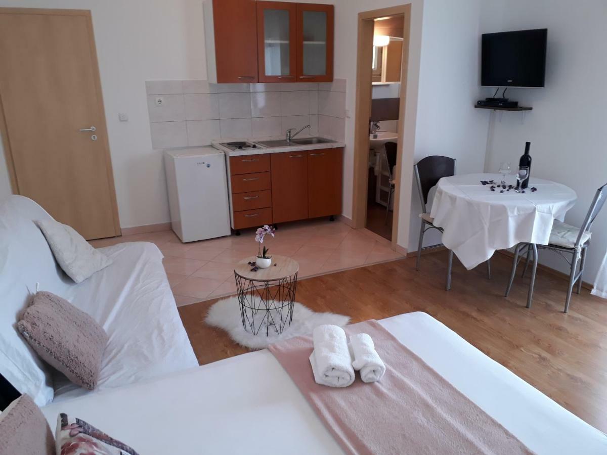 Apartmani Marino Привлака Экстерьер фото