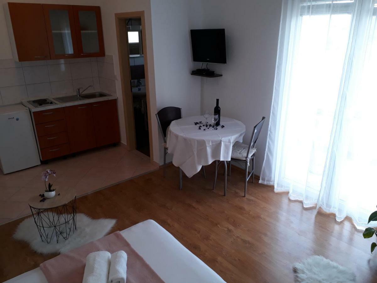 Apartmani Marino Привлака Экстерьер фото