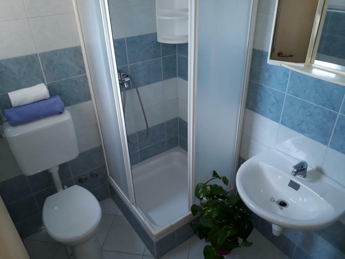 Apartmani Marino Привлака Экстерьер фото