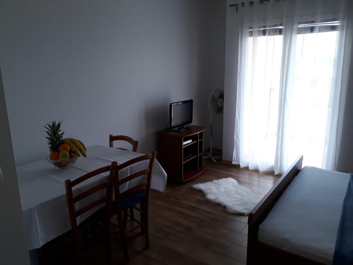 Apartmani Marino Привлака Экстерьер фото