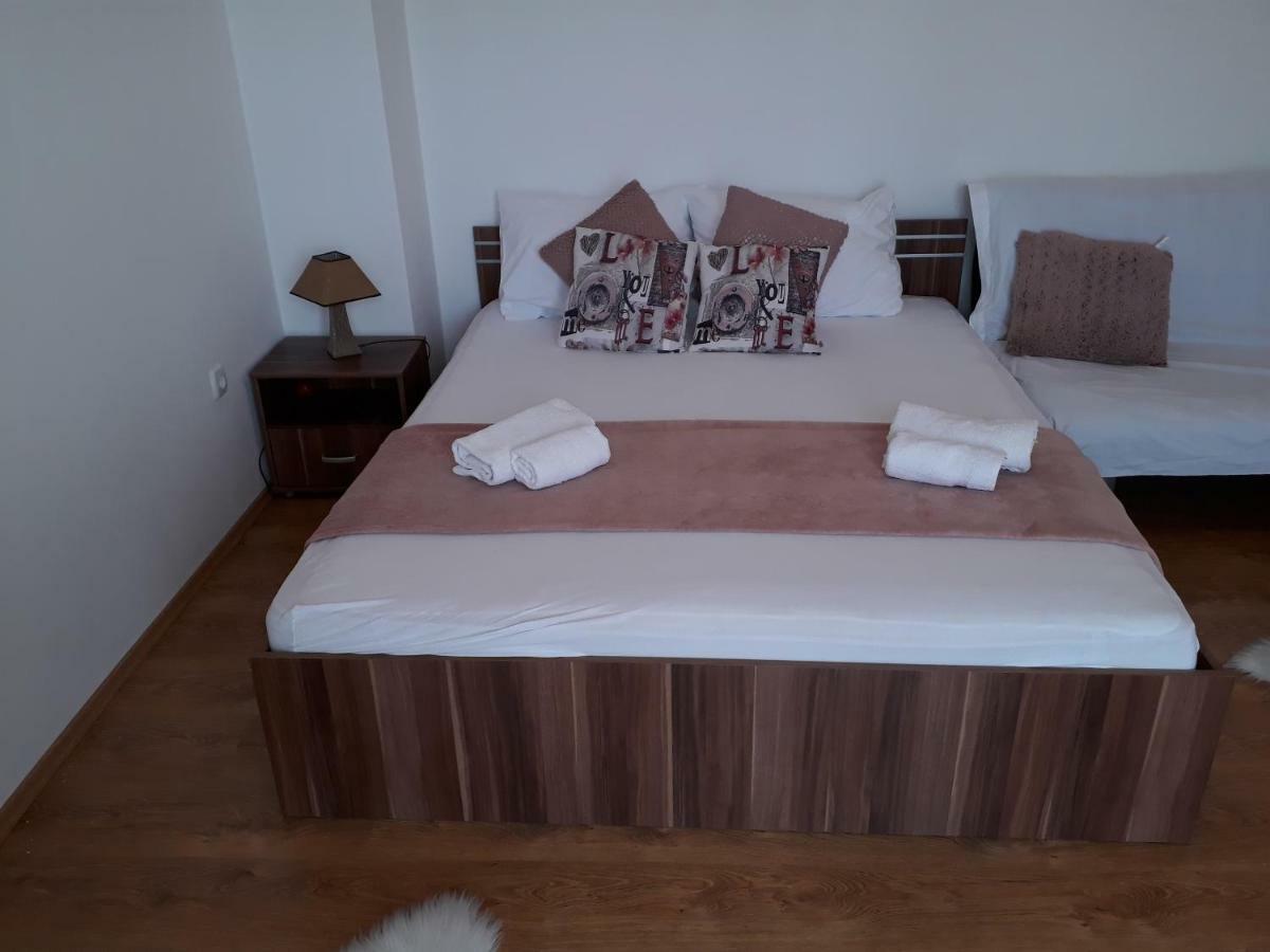 Apartmani Marino Привлака Экстерьер фото