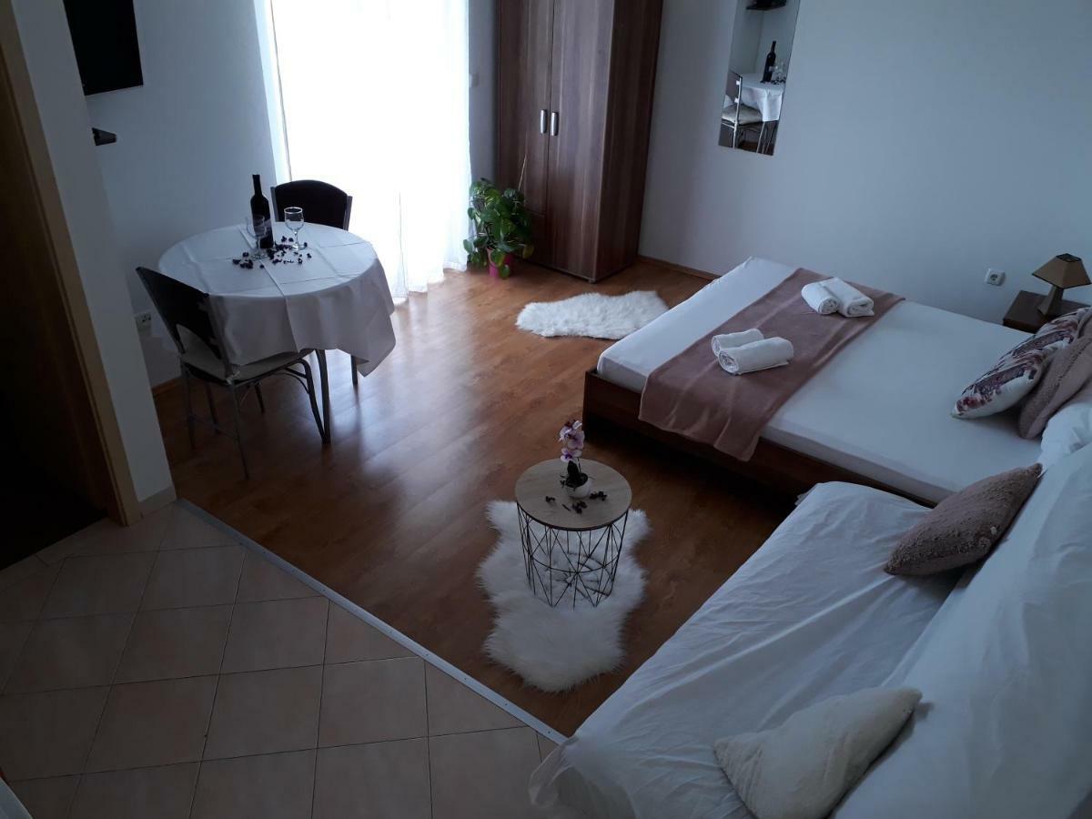 Apartmani Marino Привлака Экстерьер фото