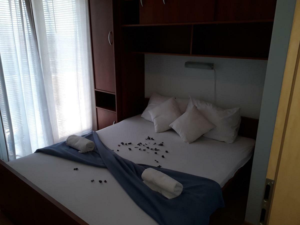 Apartmani Marino Привлака Экстерьер фото
