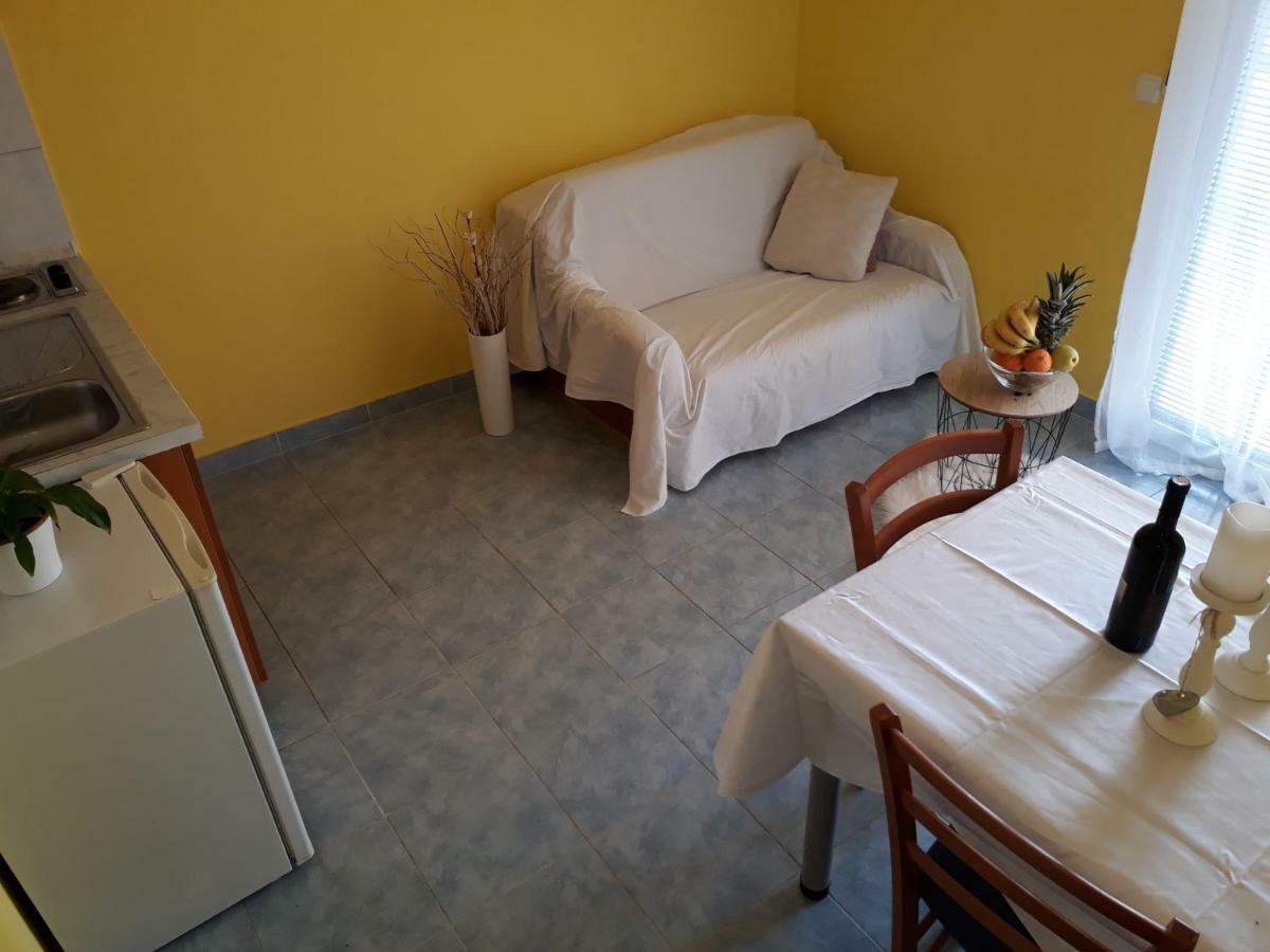 Apartmani Marino Привлака Экстерьер фото